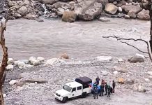 प्रहरीले जाँच गर्दा कालिगण्डकी पसेका युवा बेपत्ता, परिवारले गरे सडक अबरुद्ध